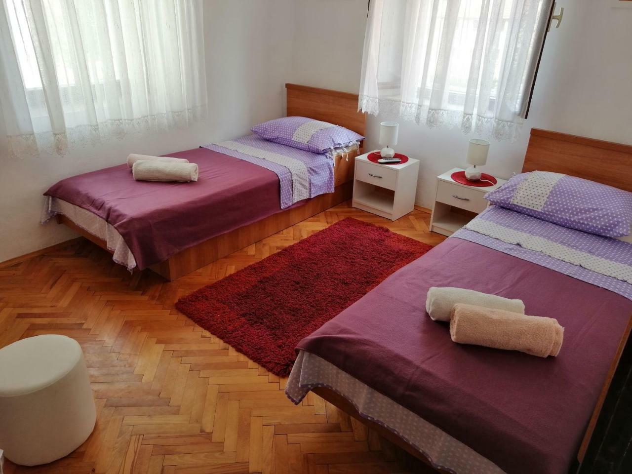 House Lotties Villa Stari Grad  Oda fotoğraf